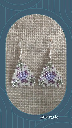 Brinco triangulo lilas