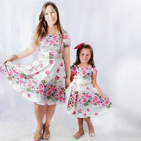 Vestido Mãe e Filha Harmonia de Rosas
