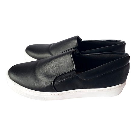 Tênis Slip On Preto Courino Casual Confortável Tênis Unissex - Tam. 33 ao 43.