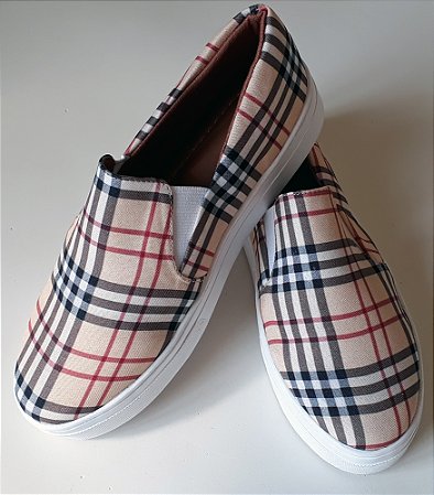 Tênis Slip On Xadrez Burberry a Pronta Entrega.