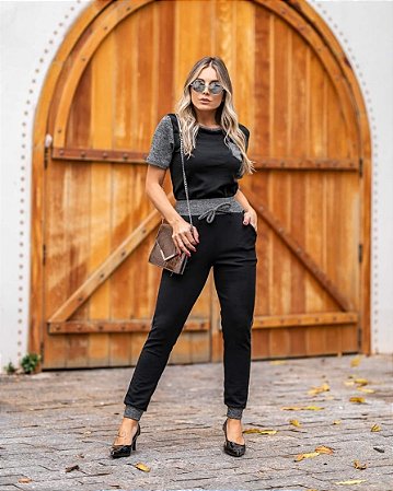 Conjunto de calça e blusa manga curta em malha crepe com elastano - Preto com Cinza