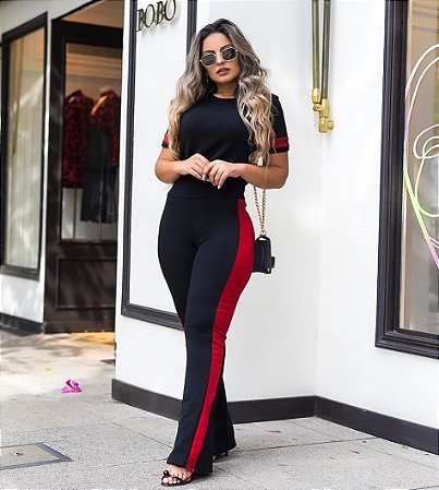 Conjunto de calça flare e blusa em malha crepe com elastano