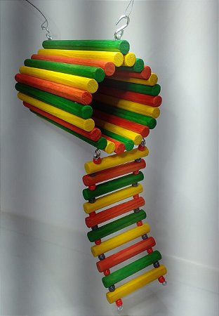 Túnel de Madeira com Passarela para Roedores