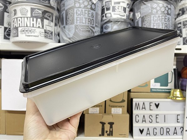 Maxi Caixa 2,5 Litros Levemente Translúcida e Tampa Preta