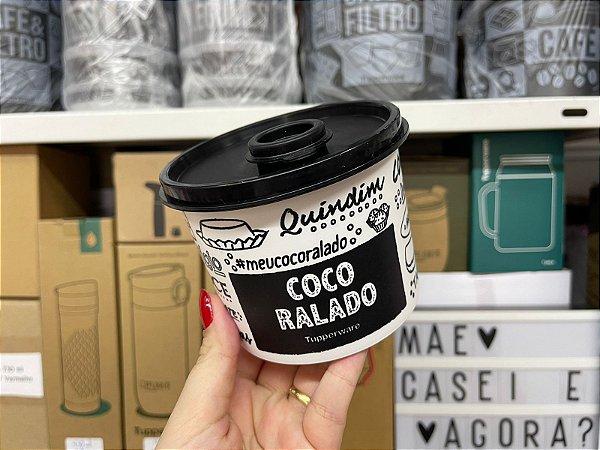 Tupper Redondinha com Bico Dosador Coco Ralado PB 250 g / 500 ml