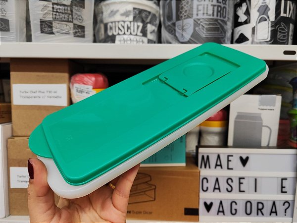 Forma de Gelo 14 Cubos Branco e Verde