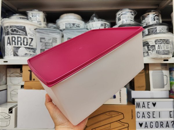 Espaçosa 6,5 Litros Levemente Translúcida Tampa Vinho