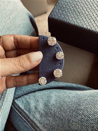 Brinco Illusion Moissanite 10mm