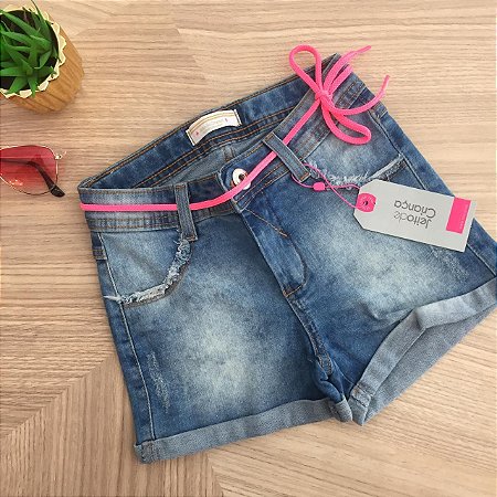 short jeans neon feminino