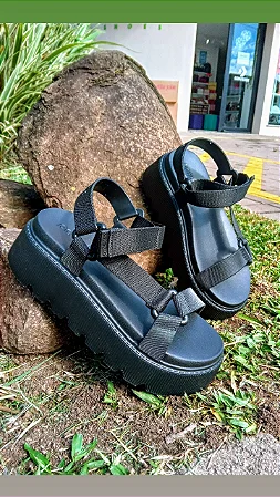 Sandália Groove Petite Jolie PJ7549 Preta