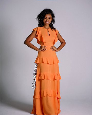 vestido longo com babado na manga