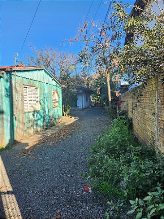 AMPLO TERRENO BEM LOCALIZADO MEDINDO 13,20 X 66