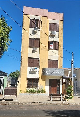 APARTAMENTO CENTRAL TÉRREO 01 DORMITÓRIO