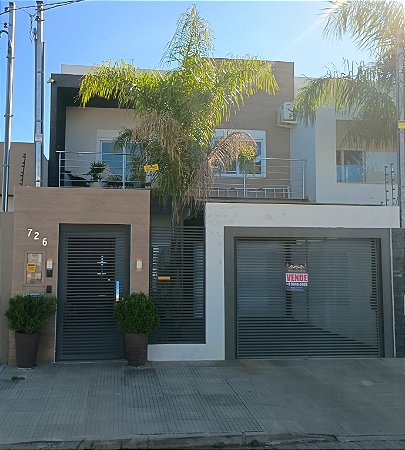 IMÓVEL  DOIS PISOS ALTO PADRÃO FINANCIÁVEL