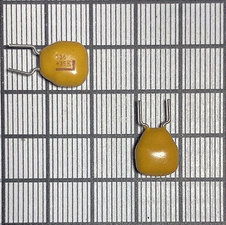 CAPACITOR - 21A150