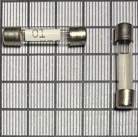 FUSÍVEL  - AECP332-052A