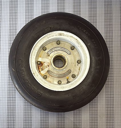 PNEU GOODYEAR  -  22 X 6,75-10 10 PLY TL - 265K08-1