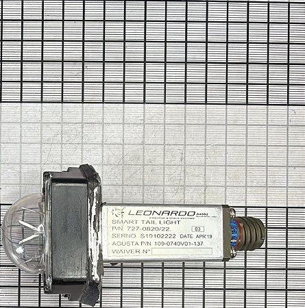 LUZ NAVEGAÇÃO TRASEIRA - 727-0820/22