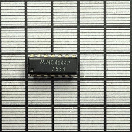 CIRCUITO INTEGRADO - 120-0049-00