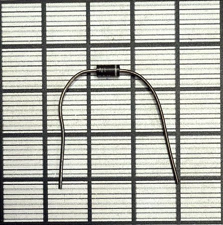 DIODO -13P1     (1N4743)