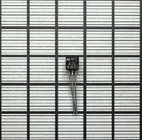 TRANSISTOR - MPSA06