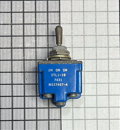 SWITCH TOGGLE - 2TL1-10