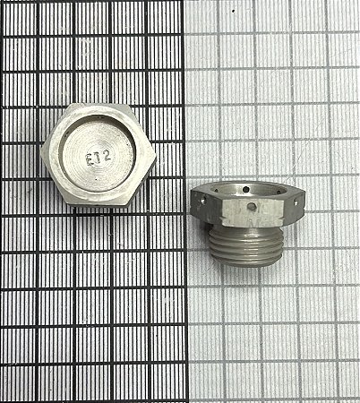 PLUG - MS9015-08