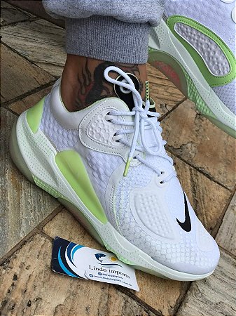 tenis nike branco e verde