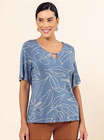 Blusa "Forte" Manga Curta Decote V Estampada