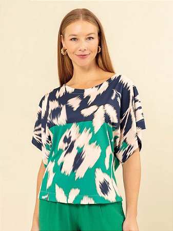 Blusa "Livre" Mangas Amplas Estampada