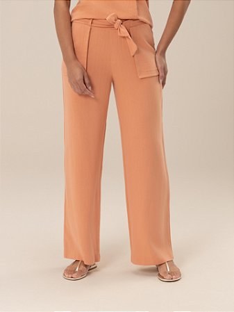 Calça "Suavidade" Semi Wide Bolsos Destacados