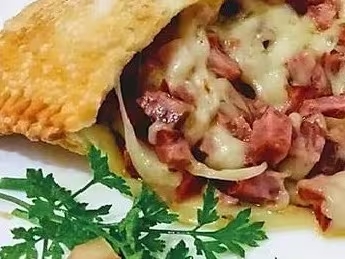 Pastel de Calabresa e Frango com queijo - 12 und