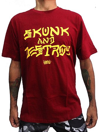 Camiseta Chronic 420 Skunk and Destroy Ganja Skate Bordô