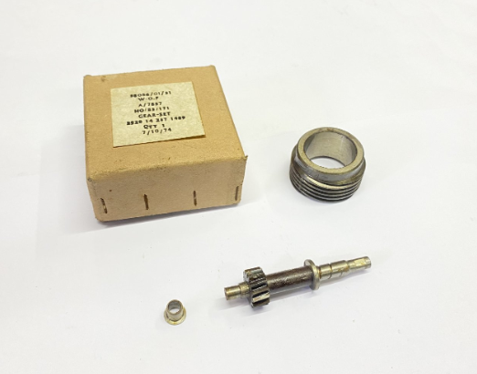 CONJUNTO DE ENGRENAGEM E PINHÃO DO VELOCIMETRO - SET, SPEEDOMETER DRIVE GEAR WITH BUSHING - A-7837 / HO-83171