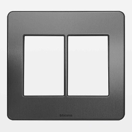 Placa 3+3 Postos 4x4 Alumínio Titânio MatixGo Legrand JA4826ATBR