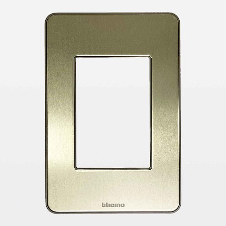 Placa 3 Postos 4x2 Alumínio Pérola MatixGo Legrand Bticino JA4803APBR