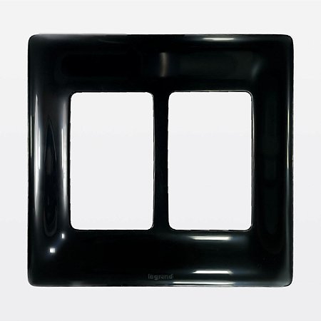 Placa 3+3 Postos 4x4 Preta Legrand Zeffia 680176PT