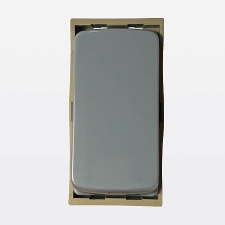 Interruptor Intermediário 10A Bivolt Cinza Zeffia Legrand 680152CZ