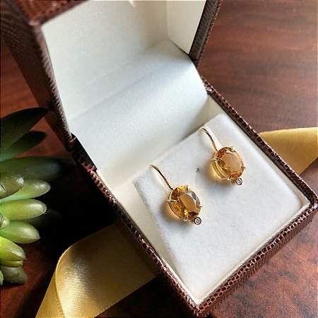 Brinco Gancho em Ouro Amarelo 18k, Citrino e Brilhantes.