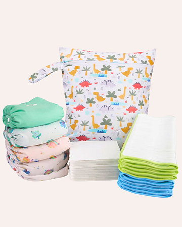 Kit 4 fraldas 8 absorventes modelo toalha 4 e 6 camadas 10 liner reutilizavel 1 bolsa impermeavel - Fraldadinhos Fraldas ecológicas