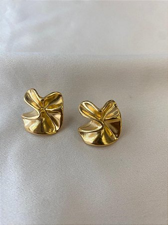 Brinco Coral Dourado