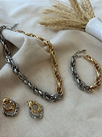 COLAR ÚNICO MISTURA DE BANHOS