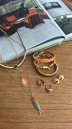 Mix de Colares Couro Passador Verde