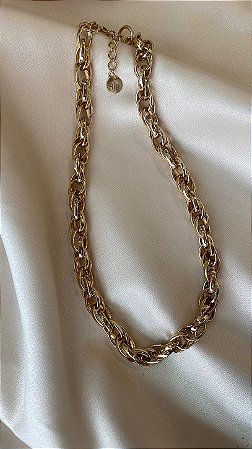 Choker Dourada Entrelaçada
