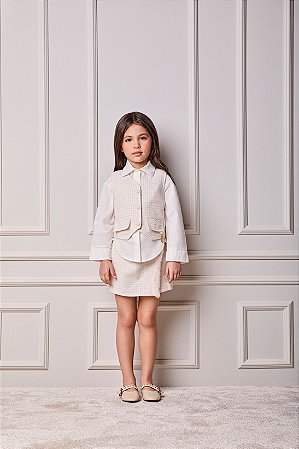 Conjunto colete e shorts off white | Animê