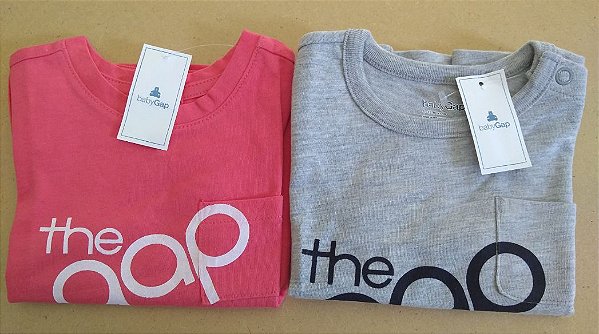 Camiseta com bolso da GAP