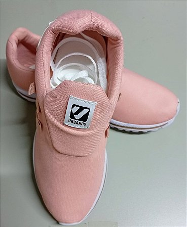 Tênis feminino, tamanho 38.