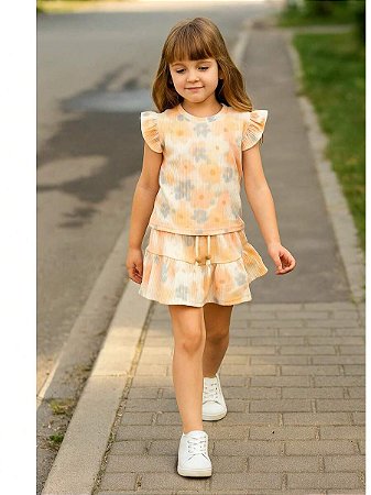 Conjunto Infantil Verão Feminino Jardim Encantado Camiseta com Babado + Short em Barra Godê Para Meninas