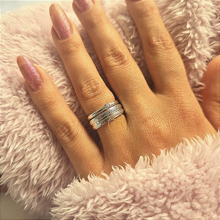 Par de aliança 6mm em Prata 925 diamantada + Gravação (COD-92)