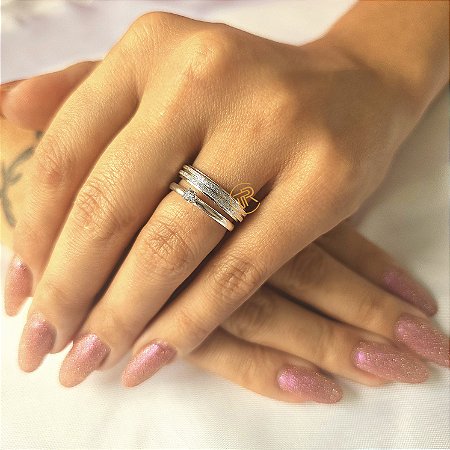 Par de aliança 4mm em Prata 925 diamantada + Gravação (COD-16)